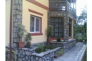 Rumunsko Privát Băile Govora, Exteriér